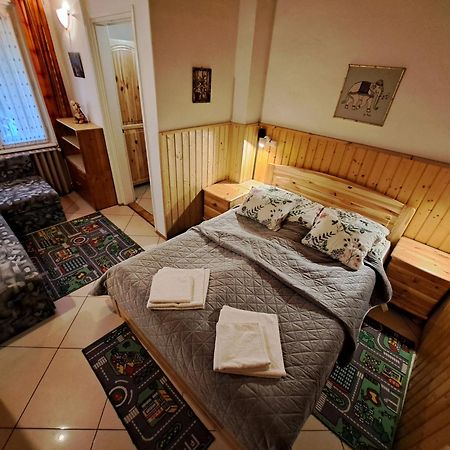 Családi Vendégház Eger Extérieur photo